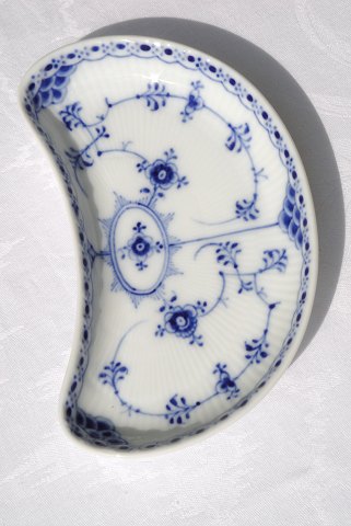 Royal Copenhagen  Blue fluted half lace Dish 559