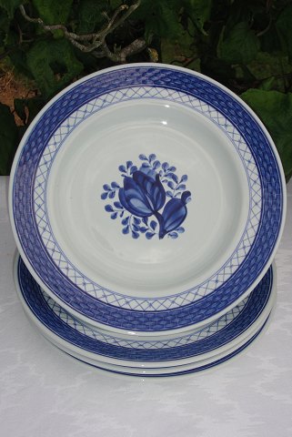 Tranquebar blue Plates 945