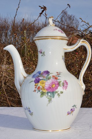 Royal Copenhagen Saxon flower Coffee pot 1794