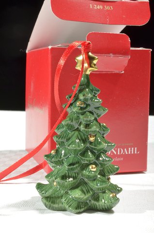 Bing & Grondahl figurine 303 onament Christmas tree