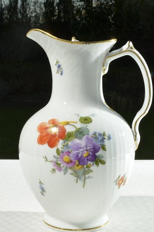 Royal Copenhagen  Saxon flower Chocolate pot 1862
