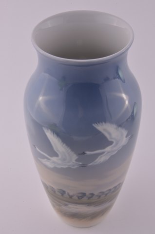 Royal Copenhagen vase med svaner