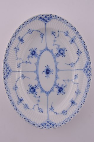 Royal Copenhagen Blue fluted half lace Dish 531
