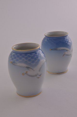 Bing & Grondahl Seagull with gold  2 small Vases