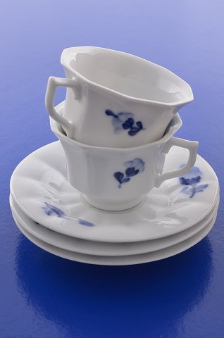 Royal Copenhagen Blue flower angular   Espresso set 8519