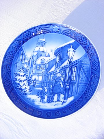 Royal Copenhagen Christmas plate  1996