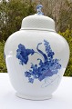 Royal Copenhagen Blaue Blume geschweift Deckel Vase 1791